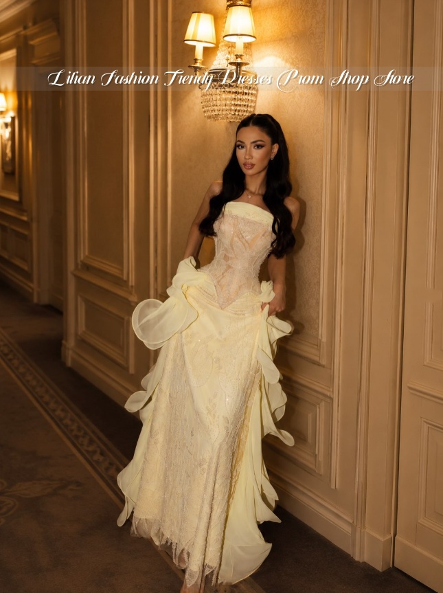 Embroidery Yellow Dress - Abito da ballo mediorientale giallo pallido