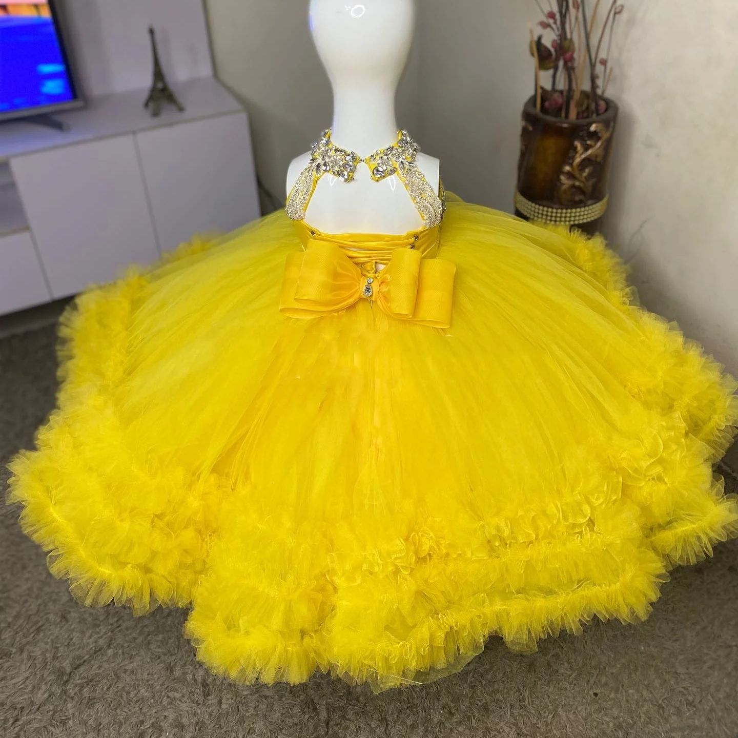Splendido abito da ragazza di  - Embroidery Yellow Dress recensione e prezzo