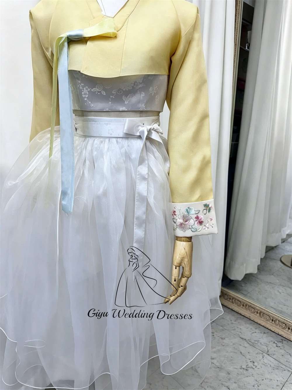 Abito da Cerimonia Giyu Giallo - Embroidery Yellow Dress recensione e prezzo